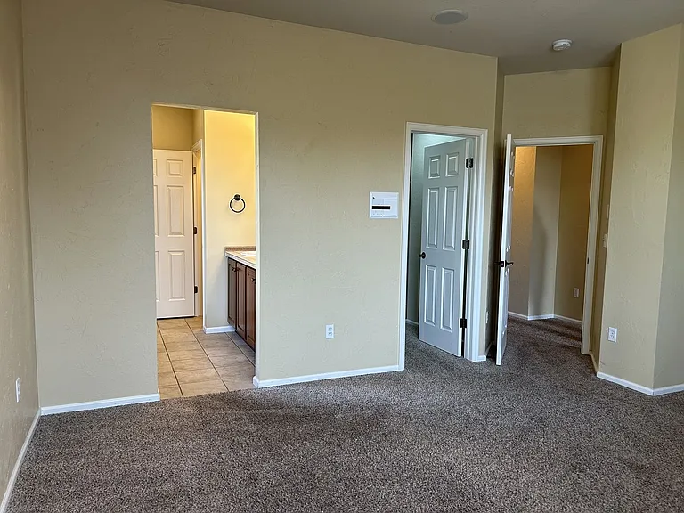 3902 Galileo Dr #B — Photo 11