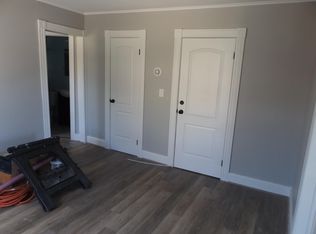 14 Meadow Rd APT 3, Kings Park, NY 11754