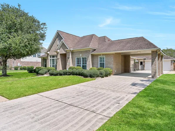 1813 Sandy Lake Dr, Friendswood, TX 77546