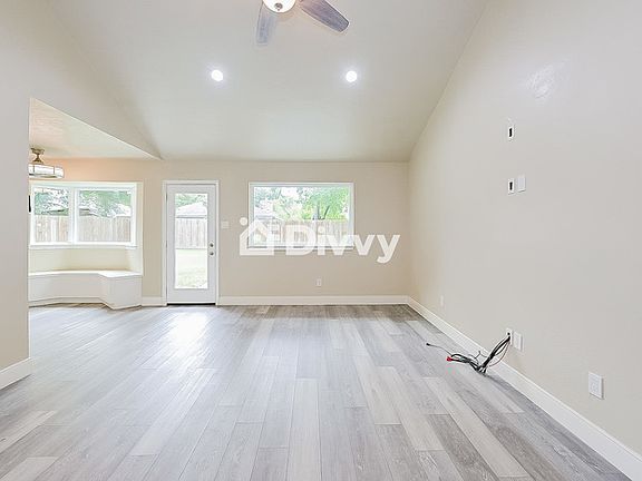 4th image of 6722 Winding Trace Dr