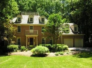 10619 Canterberry Rd, Fairfax Station, VA 22039