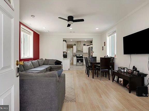 5th image of 1026 Haverhill Rd