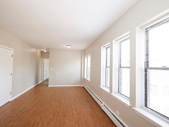 2nd image of 6811 S Paxton Ave APT 405