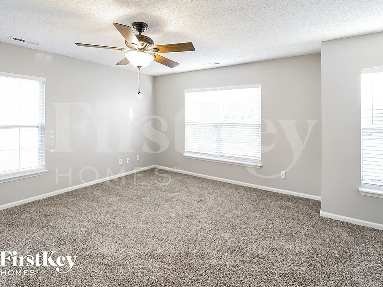 5102 Torrey Ln — Photo 11