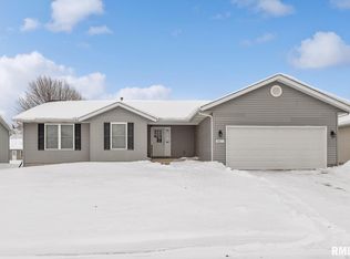 4411 N Gayman Ave, Davenport, IA 52806