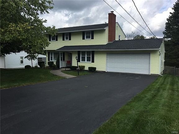2nd image of 302 Pear Tree Dr