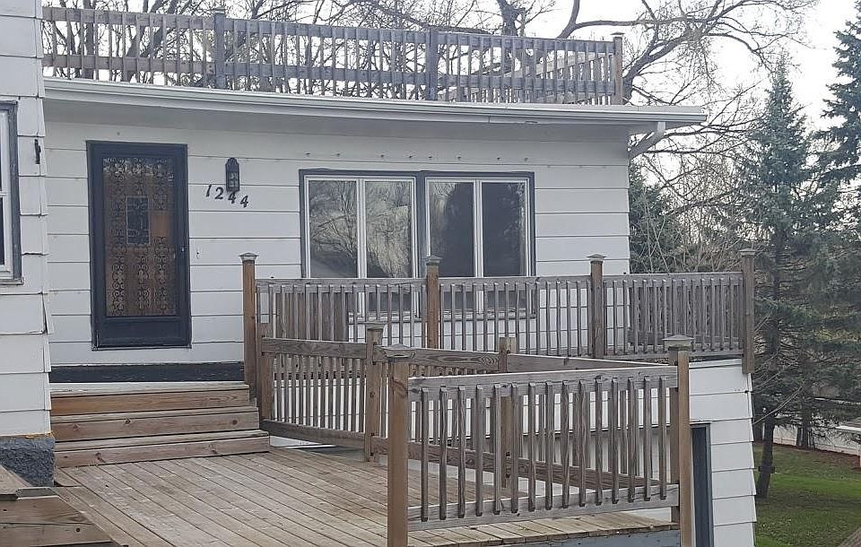 2nd image of 1244 3rd St S
