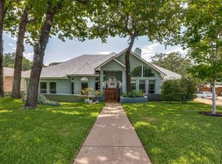 2708 Monarch Dr, Arlington, TX 76006