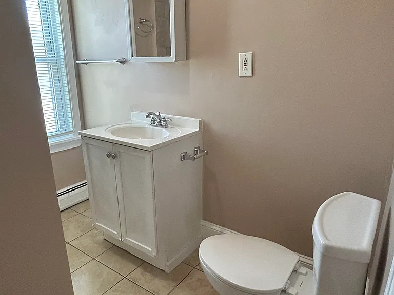 39 Gooding St #3 — Photo 6