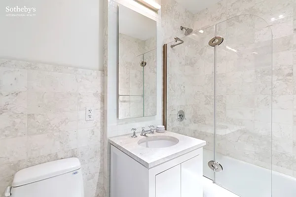 Sold by Sotheby's International Realty | media 9