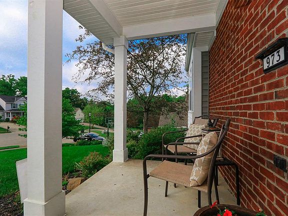 4th image of 973 Apple Blossom Ln