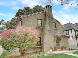 168 N 89th St, Wauwatosa, WI 53226