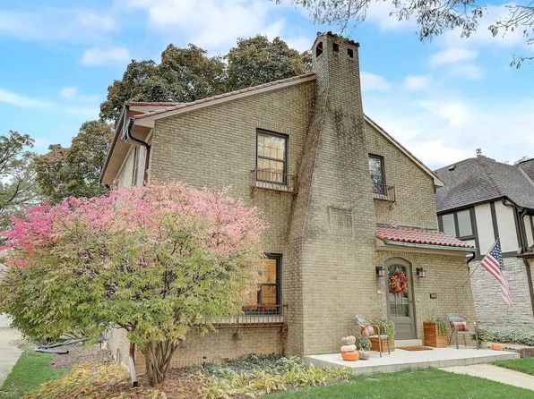 168 North 89th STREET, Wauwatosa, WI 53226