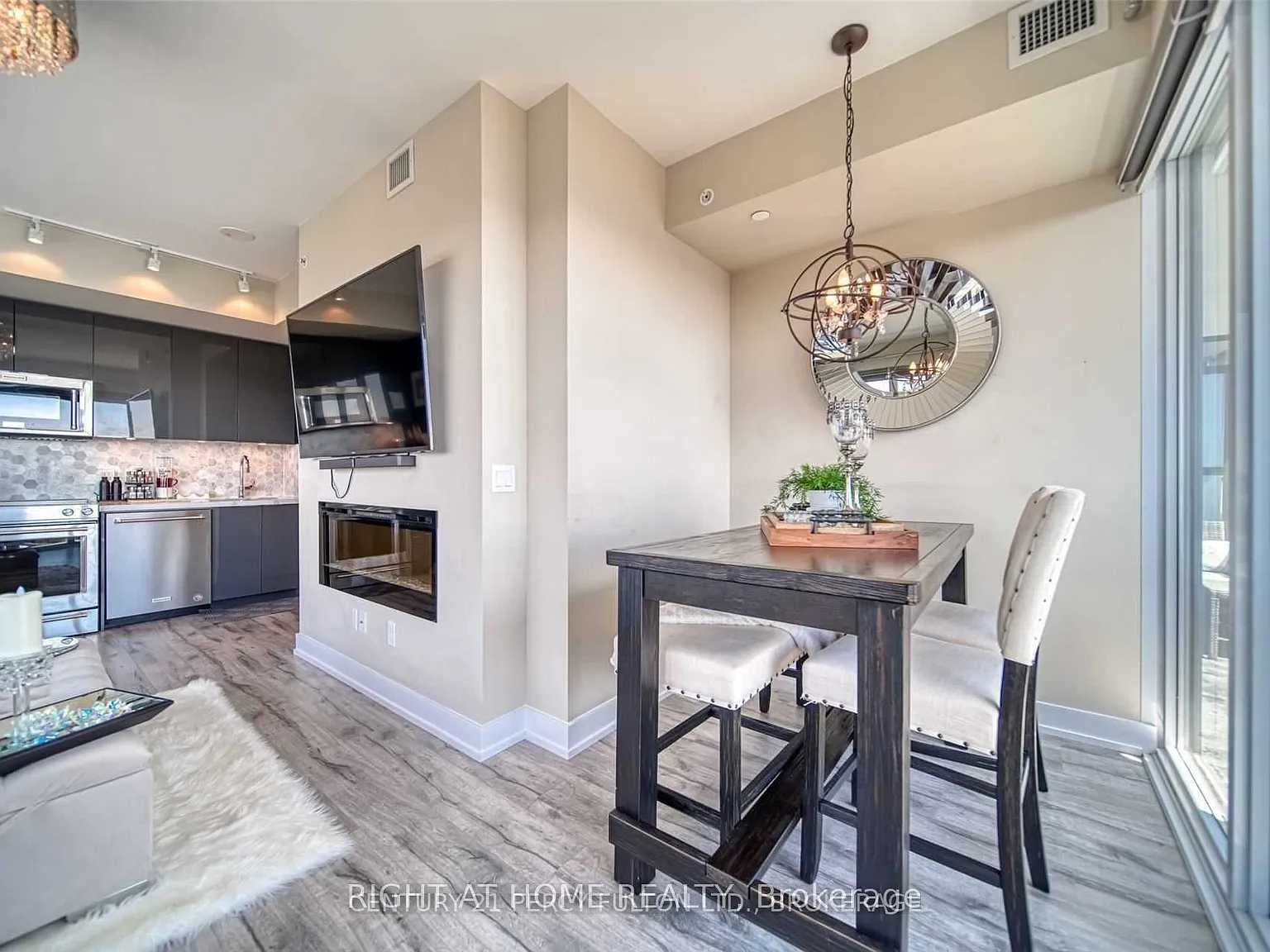 2 bed, $2,980 — Photo 4