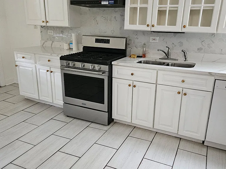 6110 S Kimbark Ave #2 — Photo 13