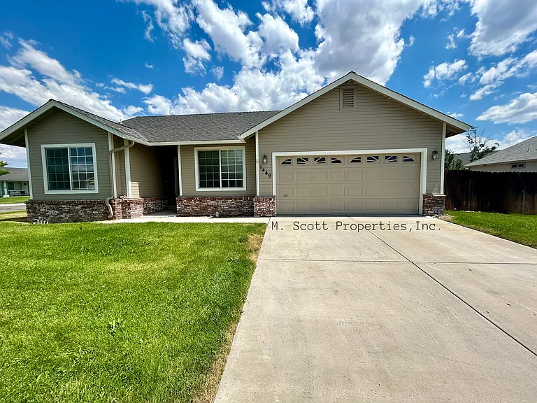 1449 N Marion Russell Dr — Photo 1