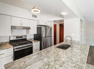 318 Walker Ave APT 7, Highland Park, IL 60035