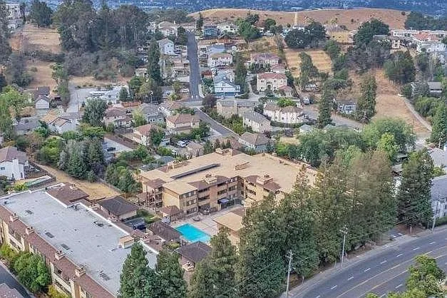 26937 Hayward Blvd #226 — Photo 8