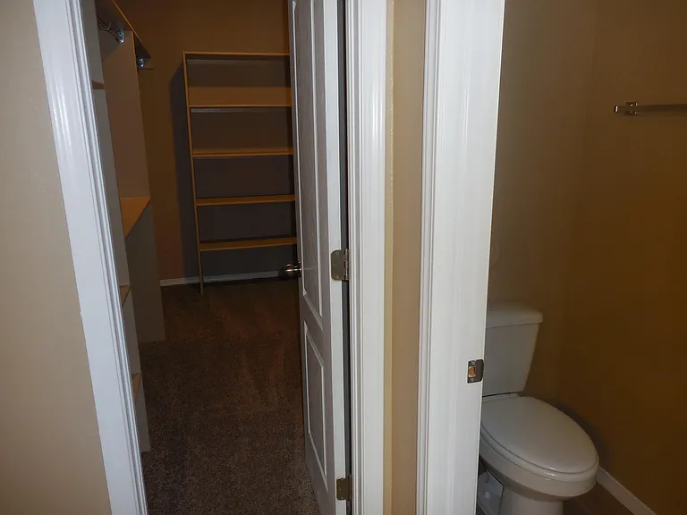 7312 Glacier Dr — Photo 17