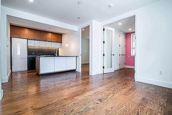 1st image of 192 Hawthorne St #3AA