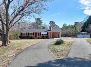 8604 N Roxboro Rd, Bahama, NC 27503