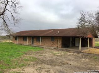 900 Fm 2102, Kenedy, TX 78119