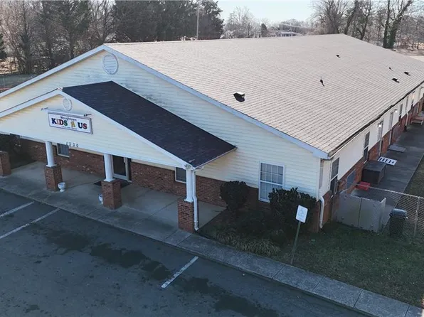 1330 Waughtown St, Winston Salem, NC 27107