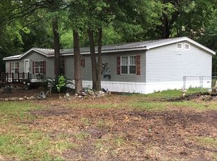 121 E Pine St, Huntington, TX 75949