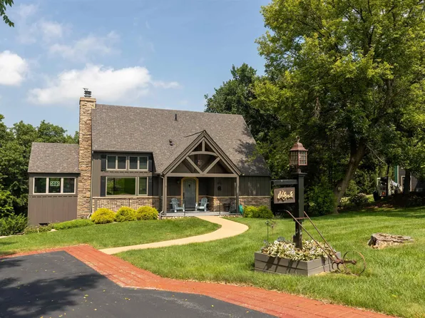 3 W Bay Path, Galena, IL 61036