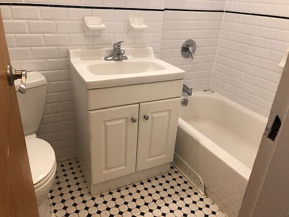 5th image of 16 W 87th St APT 3R