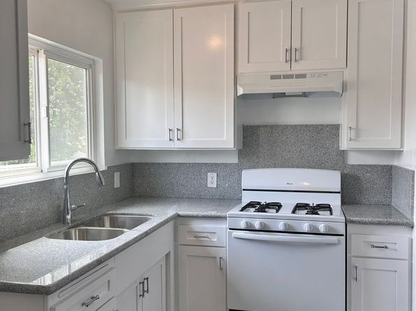 320 Western Ave APT 5