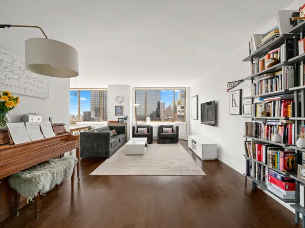 2 Columbus Ave APT 34B, New York, NY 10023