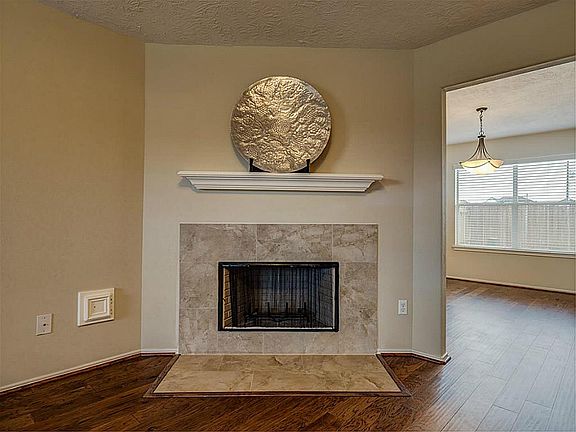 5th image of 2302 Hawthorne Brook Ln