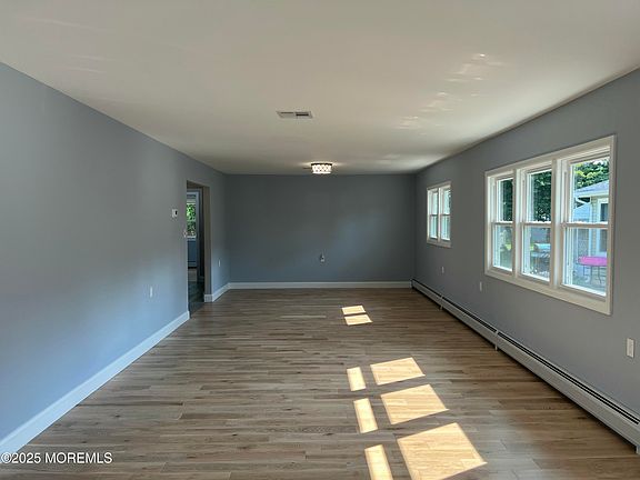 4th image of 482 Jamaica Boulevard