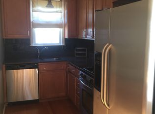 33 Hazael St #1, Providence, RI 02908