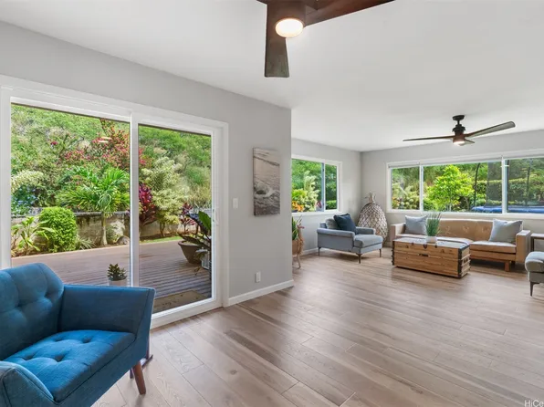 1369 Kuuna Pl, Kailua, HI 96734