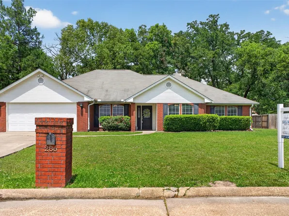 286 Hunters Glen Dr, Lufkin, TX 75904