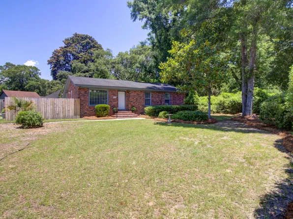 1144 Wyndham Rd, Charleston, SC 29412