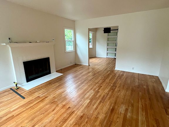 Gas fireplace for cozy SoCal winter nights