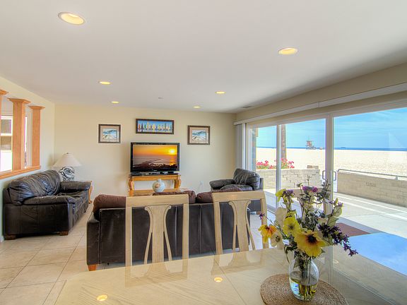 4th image of 1712 W Oceanfront Fl 2nd