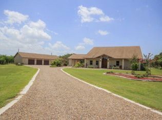 76 Post Oak Trl, Inez, TX 77968