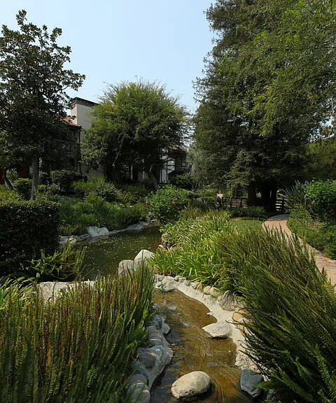 21821 Burbank Blvd #151 — Photo 37