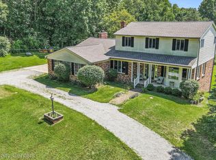 3949 Country Way, Hartland, MI 48353