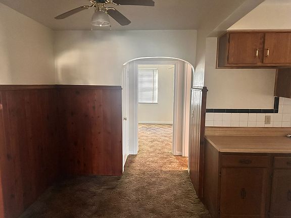 4th image of 247 Parkway Ave #1