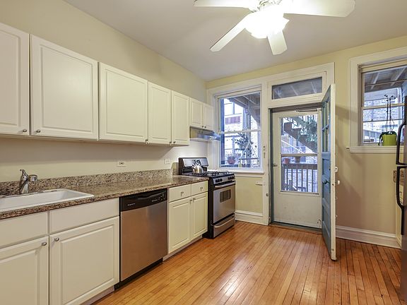 4th image of 343 W Dickens Ave APT 2
