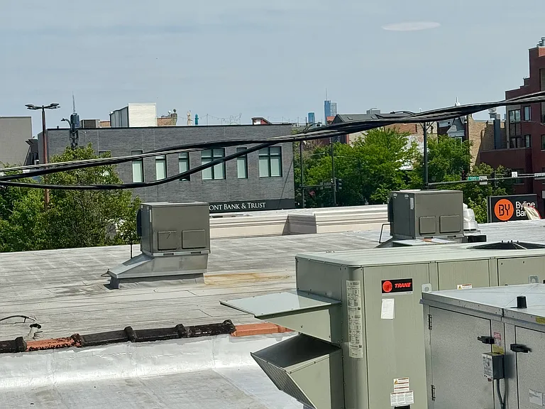 2022 W Division St #2B — Photo 23