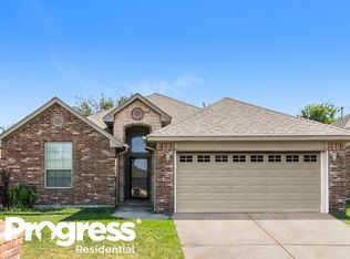 316 Falling Leaf Ter, Moore, OK 73160
