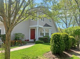 29 Winding Ridge Rd, White Plains, NY 10603