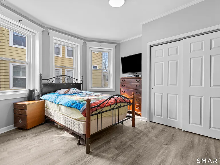 21 Hinman St #1 — Photo 5