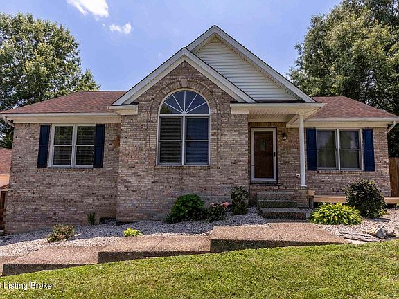 2nd image of 75 Loretta Dr